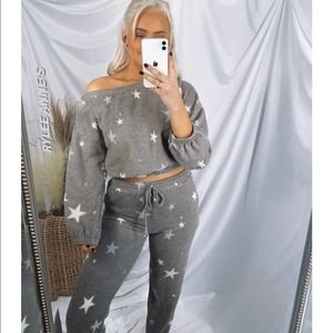 Long sleeve off the shoulder Cropped top high waisted sweatpants Star Lounge Set